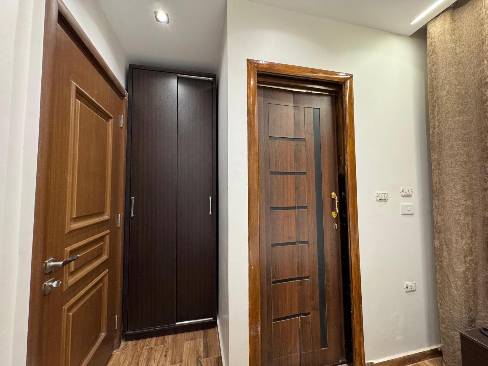 New White Pyramids Inn Ghatati Exterior foto